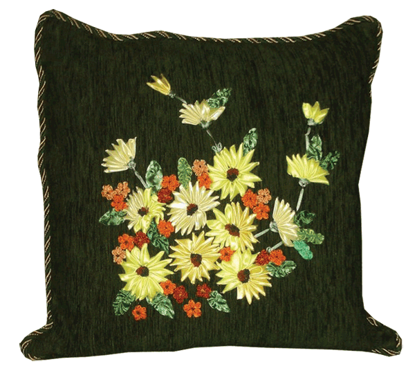 Cushion cover with daisies