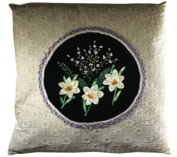 Cushion cover with daffodils