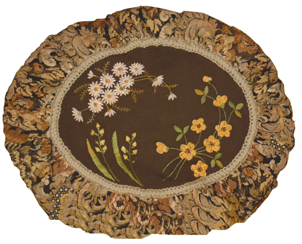 Cushion cover with flowers